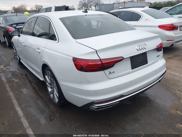 2021 AUDI A4 WAUEAAF47MA016356 Photo 2
