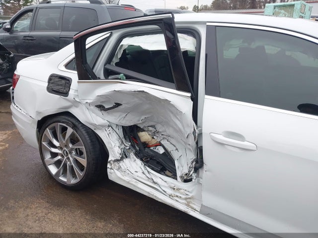 2021 AUDI A4 WAUEAAF47MA016356 Photo 5