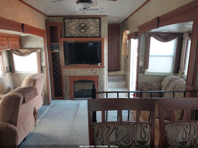 Продажа на аукционе авто 2012 Kz Stoneridge 37' 5th Wheel, vin: 4EZFY3628C6060721, номер лота: 44237258