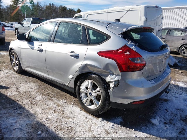 Ford FOCUS SE 2014 1FADP3K2XEL114161 Image 3