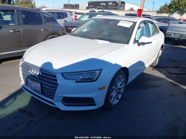 Audi A4 40 Premium/40 Titanium Premium 2019 WAUGMAF49KN002576 Image 2