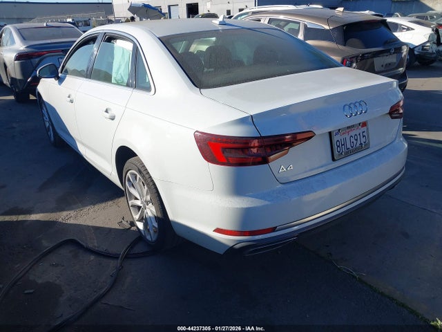 Audi A4 40 Premium/40 Titanium Premium 2019 WAUGMAF49KN002576 Image 3