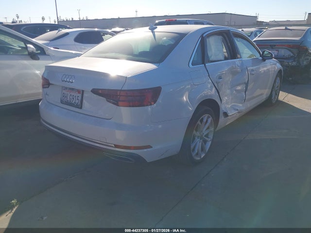 Audi A4 40 Premium/40 Titanium Premium 2019 WAUGMAF49KN002576 Image 4