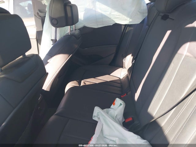 Audi A4 40 Premium/40 Titanium Premium 2019 WAUGMAF49KN002576 Image 8