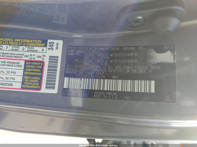 5TDZSKFC9NS064394 Toyota Sienna Limited