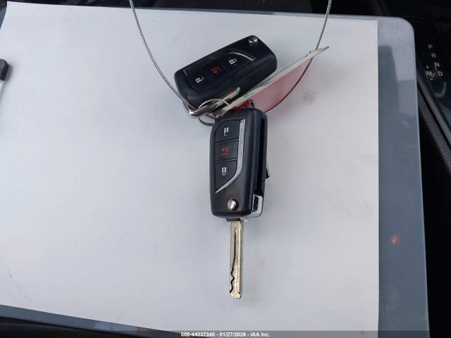 NMTKHMBXXJR052834 Toyota C-HR XLE