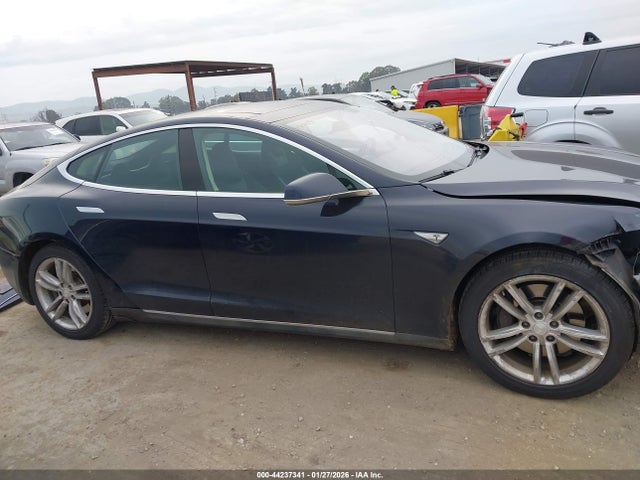 Aukcja sprzedaży 2013 Tesla Model S, vin: 5YJSA1CN2DFP21138, numer aukcji: 44237341