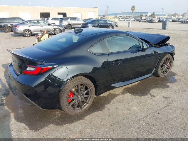 2024 TOYOTA GR86 JF1ZNBE11R8761176 Photo 3