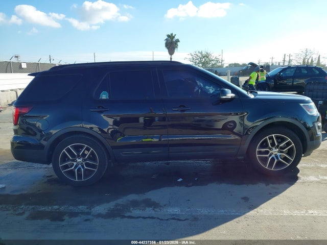 1FM5K8GT6HGE12176 Ford EXPLORER SPORT