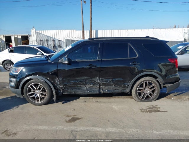 1FM5K8GT6HGE12176 Ford EXPLORER SPORT