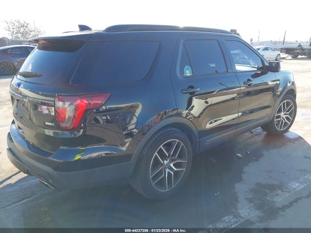 1FM5K8GT6HGE12176 Ford EXPLORER SPORT