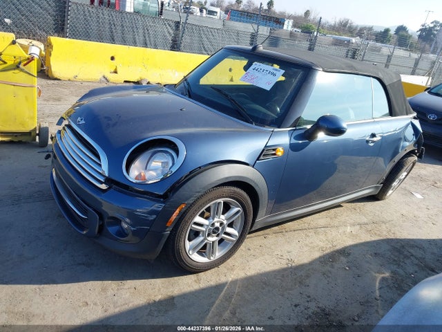 2011 MINI COOPER WMWZN3C50BT133602 Photo 1