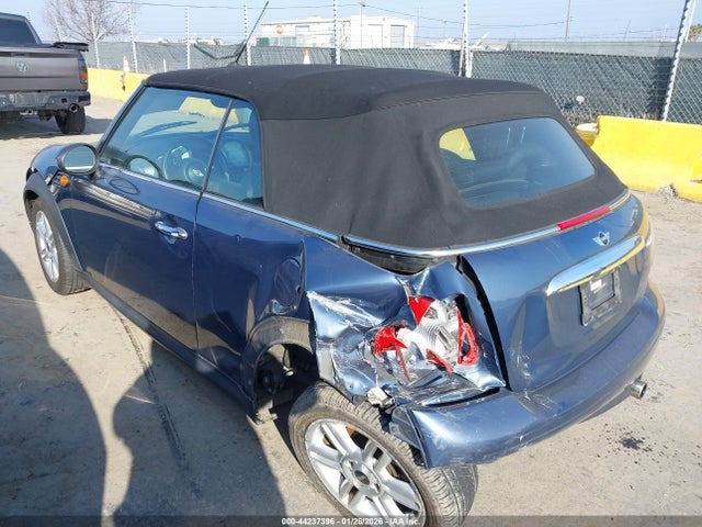 2011 MINI COOPER WMWZN3C50BT133602 Photo 2