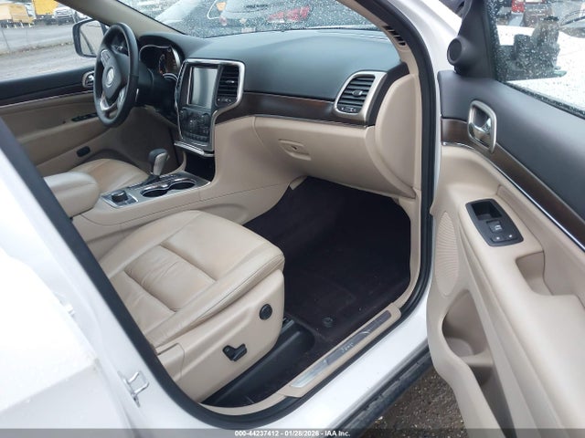 1C4RJFBG4GC318066 Jeep Grand Cherokee Limited