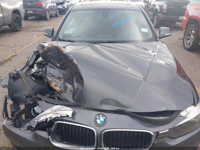 Aukcja sprzedaży 2016 Bmw 320i, vin: WBA8A9C56GK615675, numer aukcji: 44237420