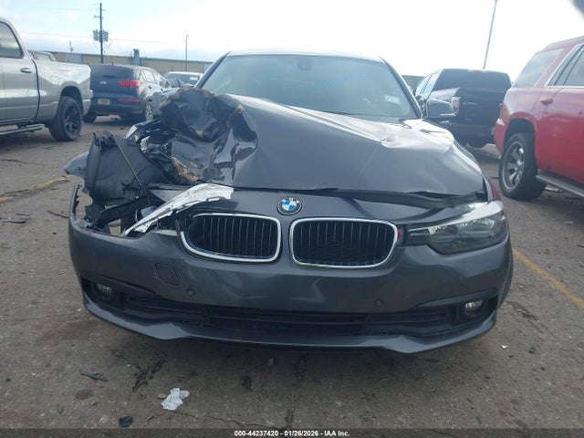 Aukcja sprzedaży 2016 Bmw 320i, vin: WBA8A9C56GK615675, numer aukcji: 44237420