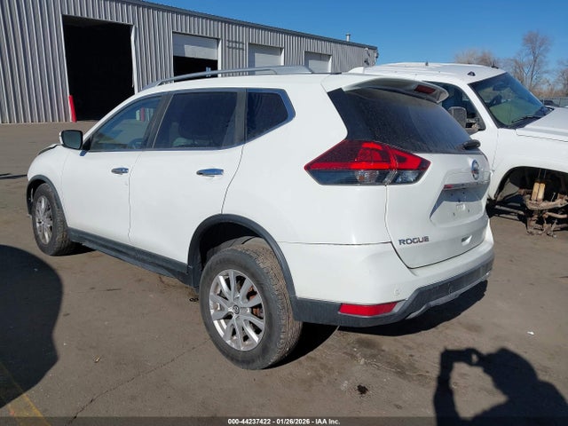 2019 NISSAN ROGUE KNMAT2MV2KP536827 Photo 2