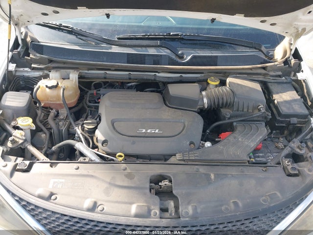 2C4RC1DGXHR840462 Chrysler Pacifica Touring