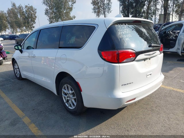 2C4RC1DGXHR840462 Chrysler Pacifica Touring