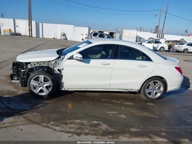 Mercedes-Benz CLA 250 2016 WDDSJ4EB9GN325580 Image 15