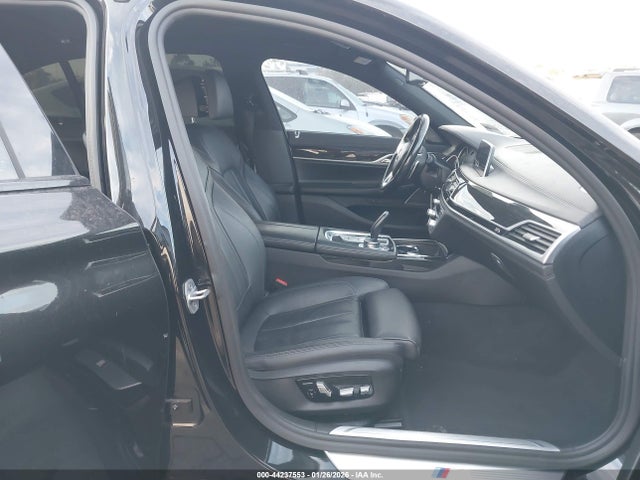 2019 BMW 740I WBA7E2C50KB454353 Photo 4