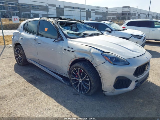 2023 MASERATI GRECALE ZN682AVM4P7433772