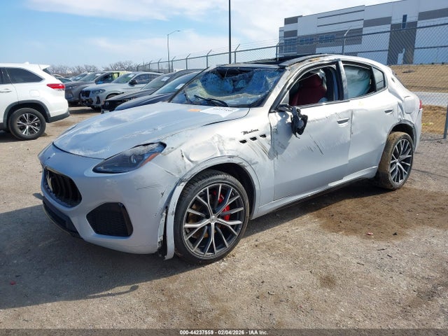 2023 MASERATI GRECALE ZN682AVM4P7433772 Photo 1