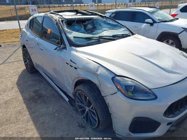 2023 MASERATI GRECALE ZN682AVM4P7433772 Photo 5