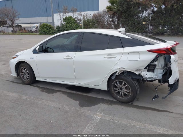 Toyota Prius Prime Premium 2017 JTDKARFP3H3063196 Image 14