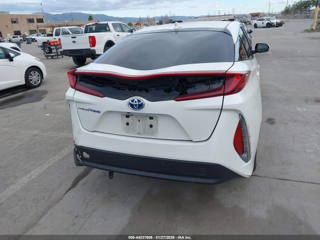 Toyota Prius Prime Premium 2017 JTDKARFP3H3063196 Image 16