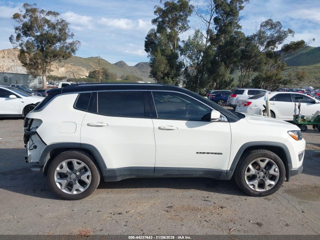 3C4NJCCB4KT637450 Jeep Compass Limited Fwd