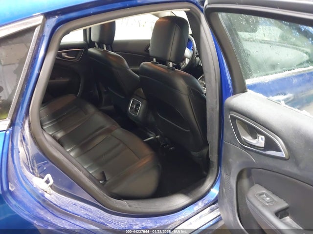 Chrysler 200 C 2016 1C3CCCEG8GN100683 Image 8