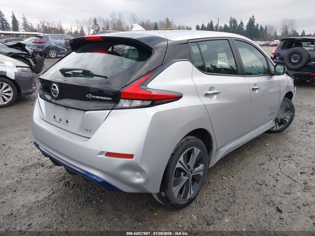 1N4AZ1CP8KC309389 Nissan LEAF SV
