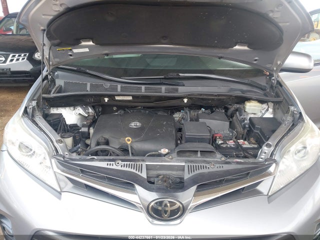 Toyota Sienna Xle 7 Passenger 2018 5TDDZ3DC9JS194491 Image 10