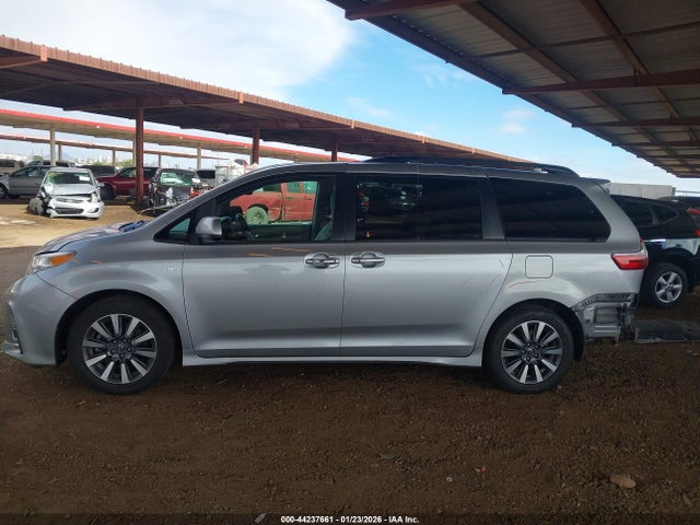 Toyota Sienna Xle 7 Passenger 2018 5TDDZ3DC9JS194491 Image 15