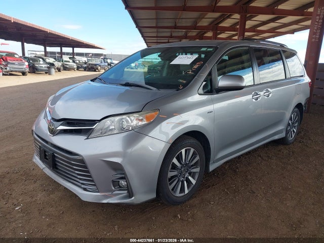 Toyota Sienna Xle 7 Passenger 2018 5TDDZ3DC9JS194491 Image 2