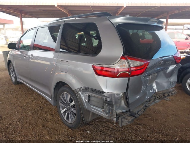 Toyota Sienna Xle 7 Passenger 2018 5TDDZ3DC9JS194491 Image 3