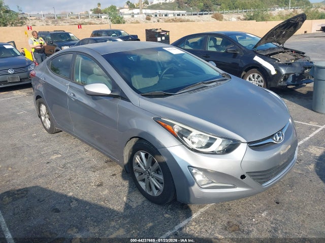 Hyundai ELANTRA SE 2015 KMHDH4AEXFU355220 zdjęcie główne