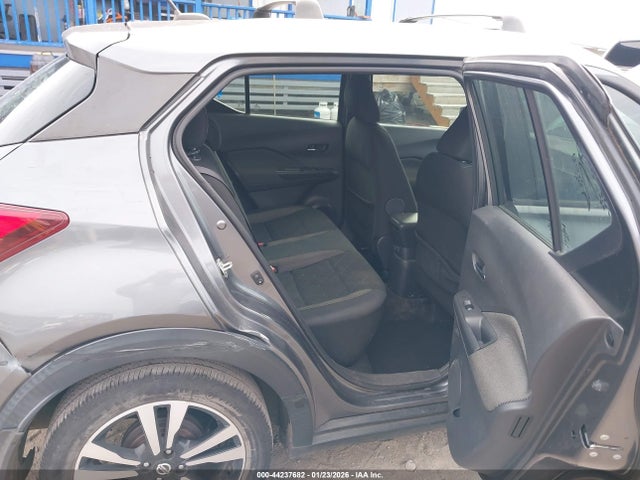 3N1CP5CU8KL562726 Nissan KICKS SV