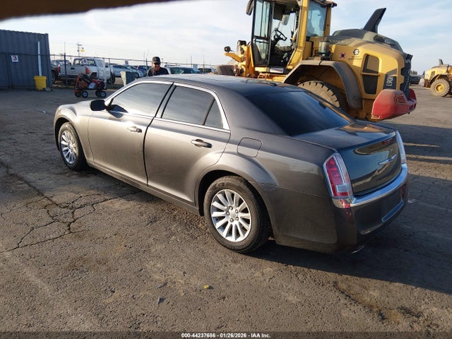 Chrysler 300 2014 2C3CCAAGXEH296836 Image 3