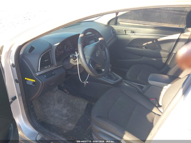 5NPD74LF5JH287067 Hyundai ELANTRA SE