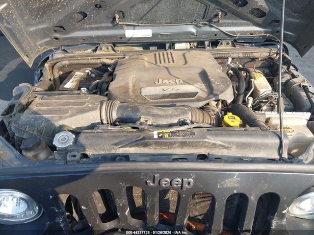 1C4BJWDG5HL600197 Jeep Wrangler Unlimited Big Bear 4x4