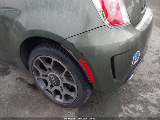 2018 FIAT 500 3C3CFFKH2JT471982 Photo 5