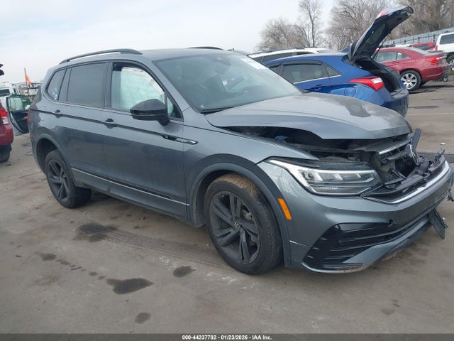 Volkswagen Tiguan 2.0t Se R-line Black 2023 3VVCB7AX5PM065429 головне зображення