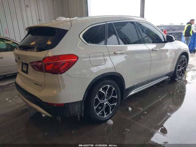 2020 BMW X1 WBXJG9C04L5P89599 Photo 3