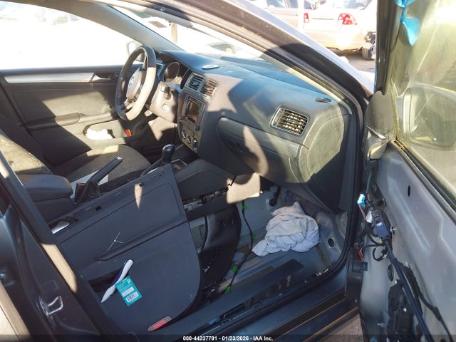 2017 VOLKSWAGEN JETTA 3VW2B7AJ8HM330526 Photo 4