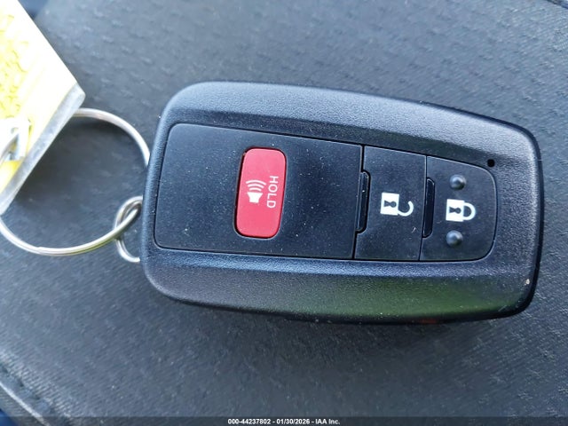 JTDL9RFU7L3013283 Toyota Prius Le Awd-e