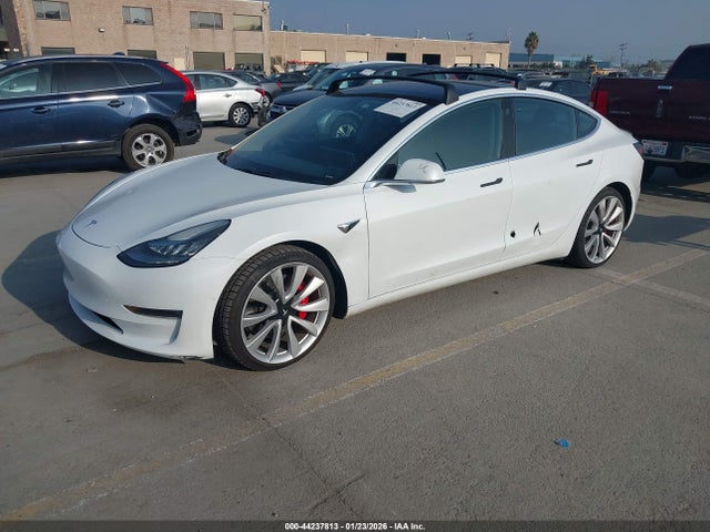 2018 TESLA MODEL 3 5YJ3E1EB9JF106531 Photo 1