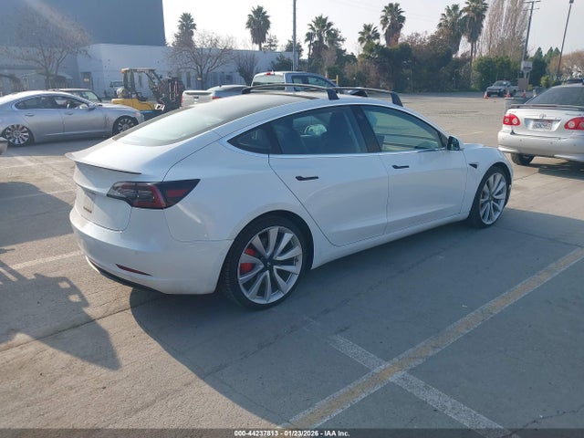 2018 TESLA MODEL 3 5YJ3E1EB9JF106531 Photo 3