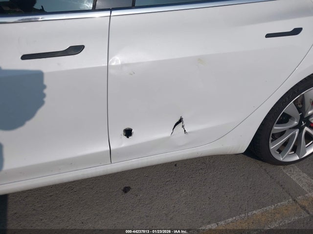 2018 TESLA MODEL 3 5YJ3E1EB9JF106531 Photo 5